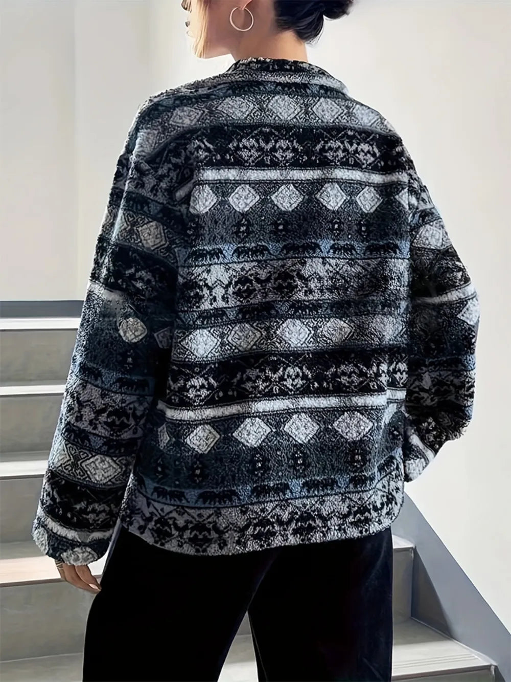 Geometric Turtleneck Zip Up Jacket-Nordavory