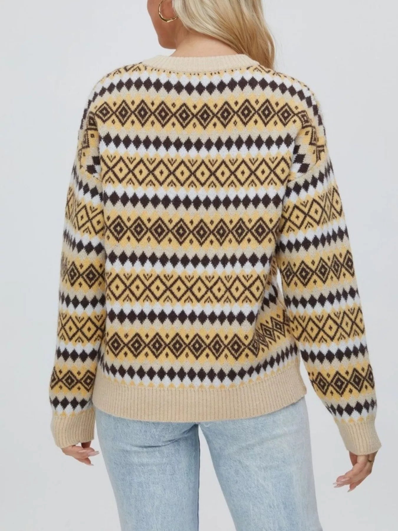 Geometric Pattern Round Neck Sweater-Nordavory