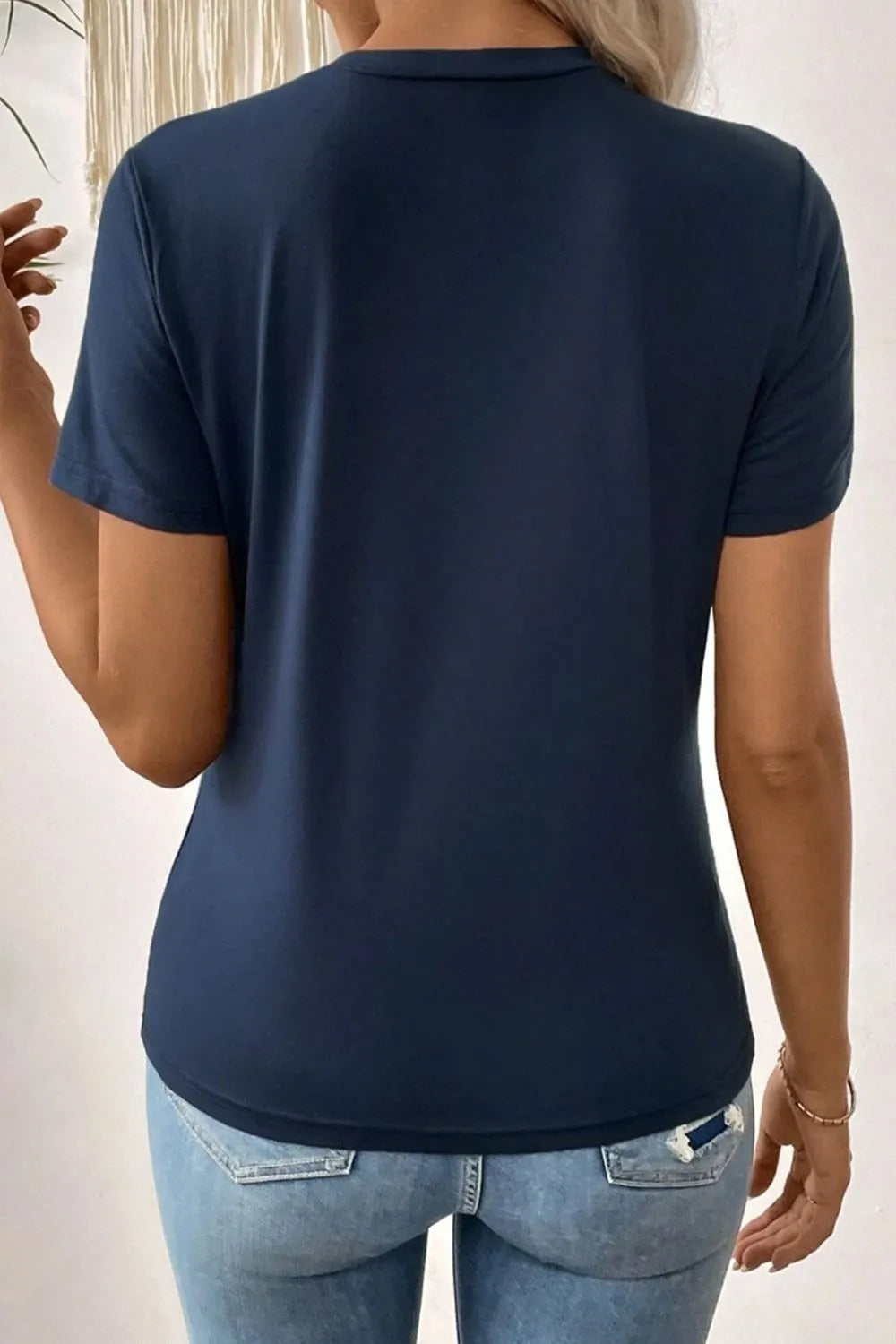 Solid Color Round Neck T Shirt-Nordavory
