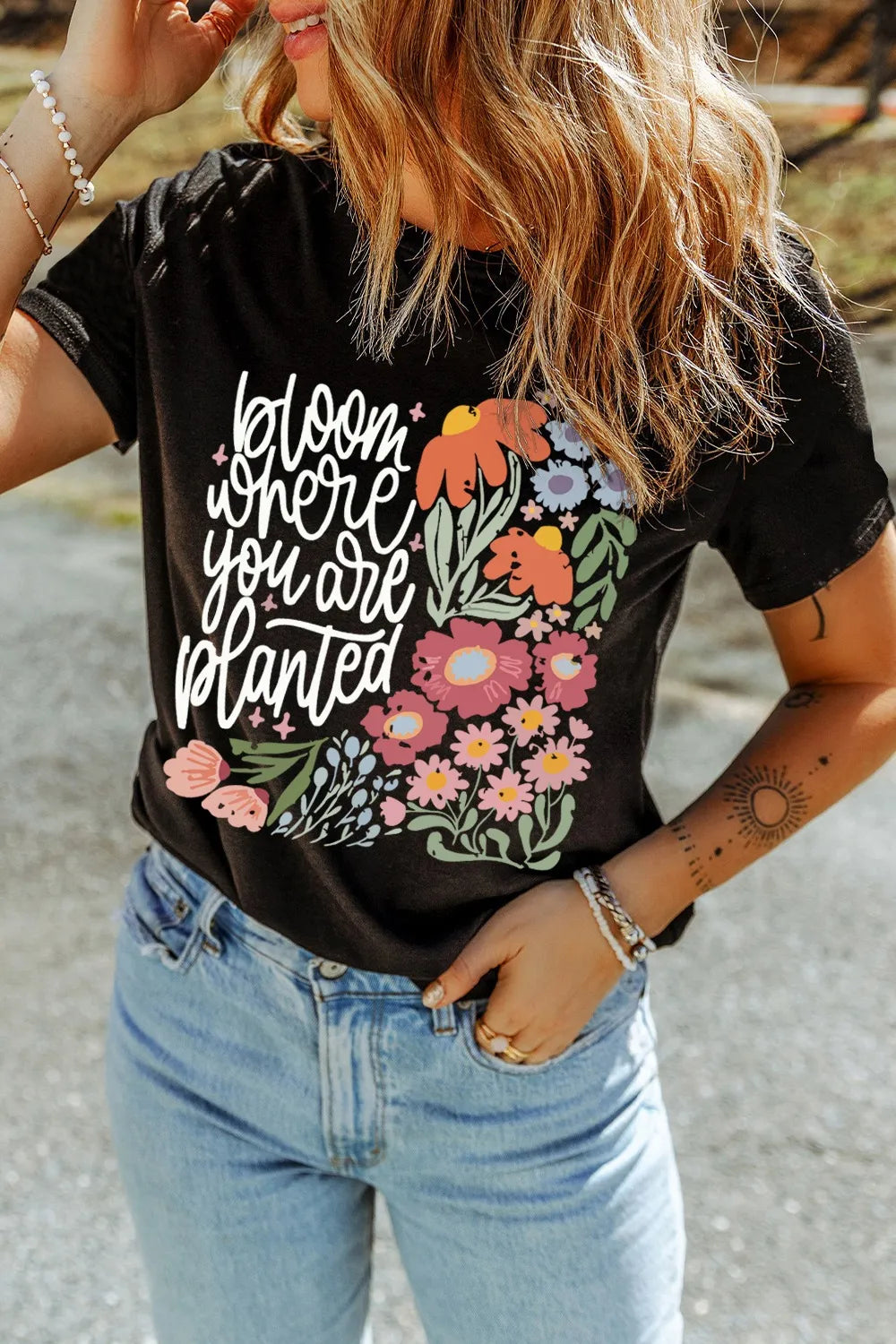 Graphic Round Neck Short Sleeve T-Shirt-Nordavory