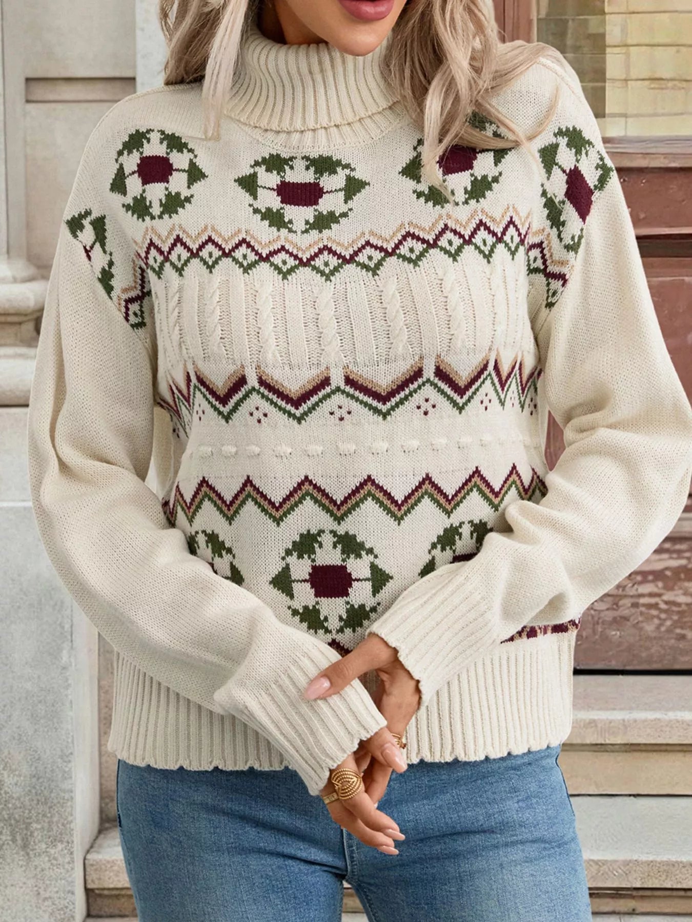 Cable Knit Turtleneck Sweater-Nordavory