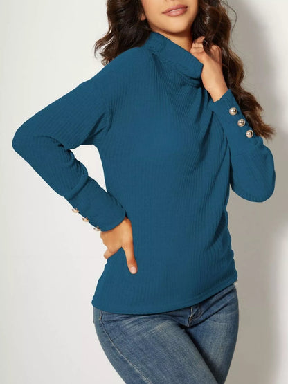 Ribbed Knit Turtleneck Sweater-Nordavory