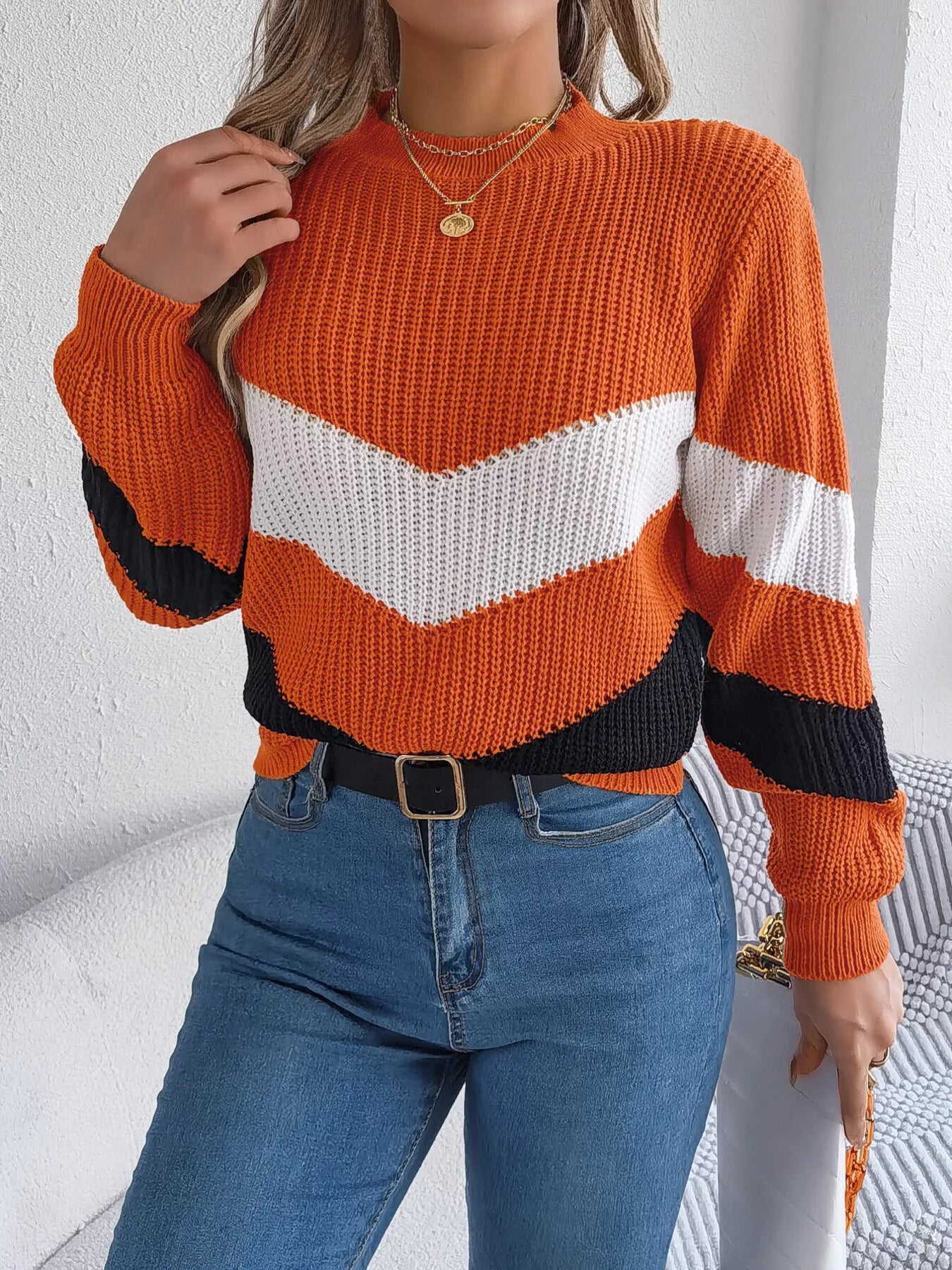 Chevron Stripe Color Block Round Neck Sweater-Nordavory