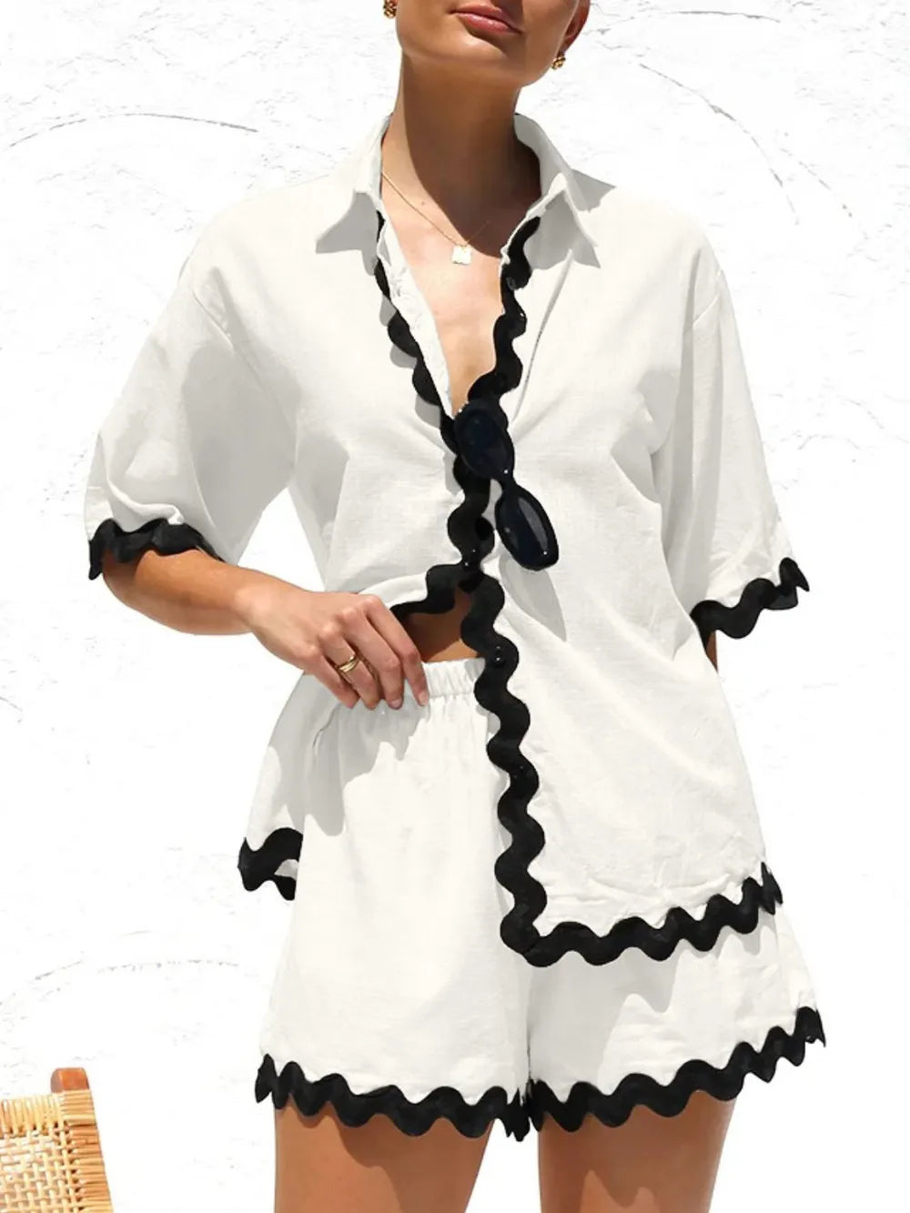 Contrast Trim Half Sleeve Top and Shorts Set-Nordavory