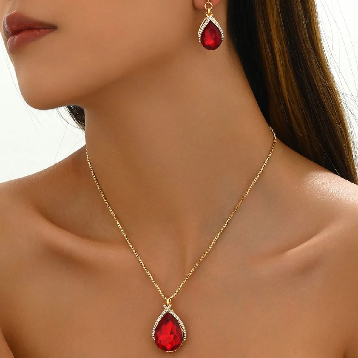 18K Gold-Plated Rhinestone Teardrop Necklace and Earrings Jewelry Set-Nordavory