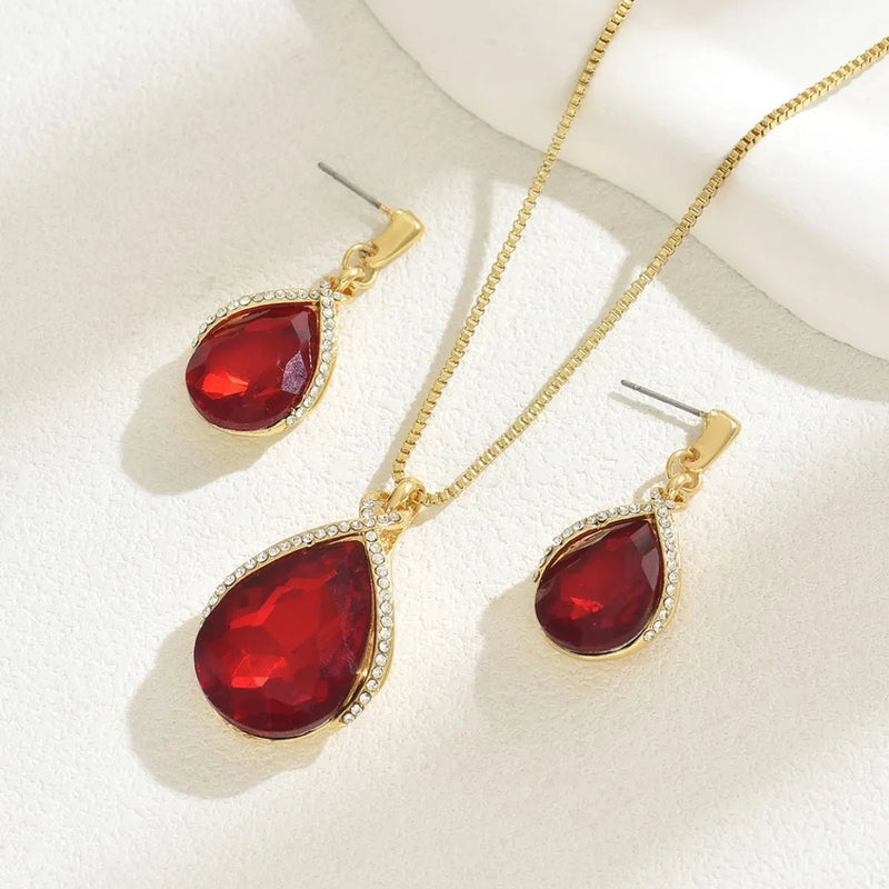18K Gold - Plated Rhinestone Teardrop Necklace and Earrings Jewelry Set - Nordavory