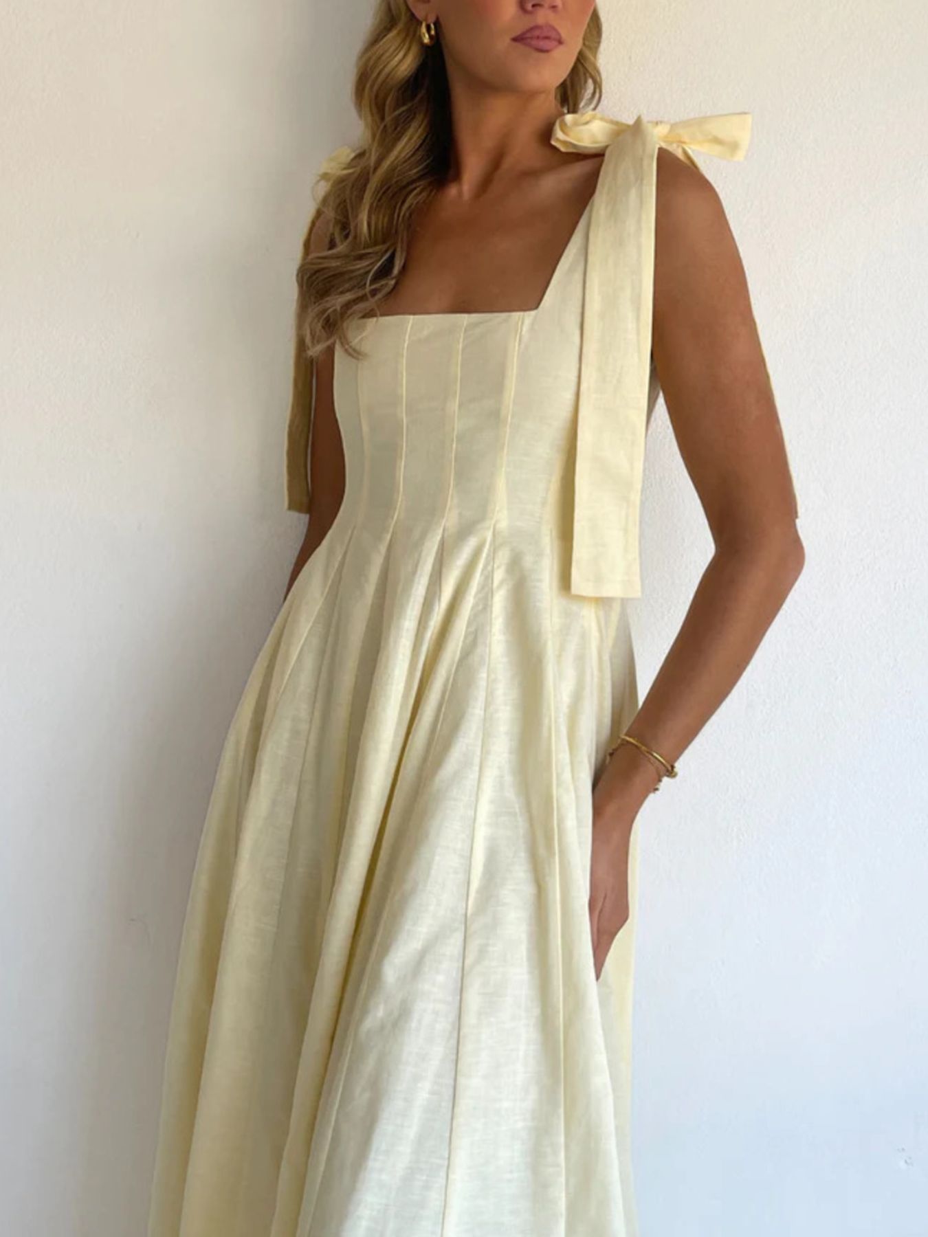 Gradient Tie Shoulder Maxi Dress-Nordavory