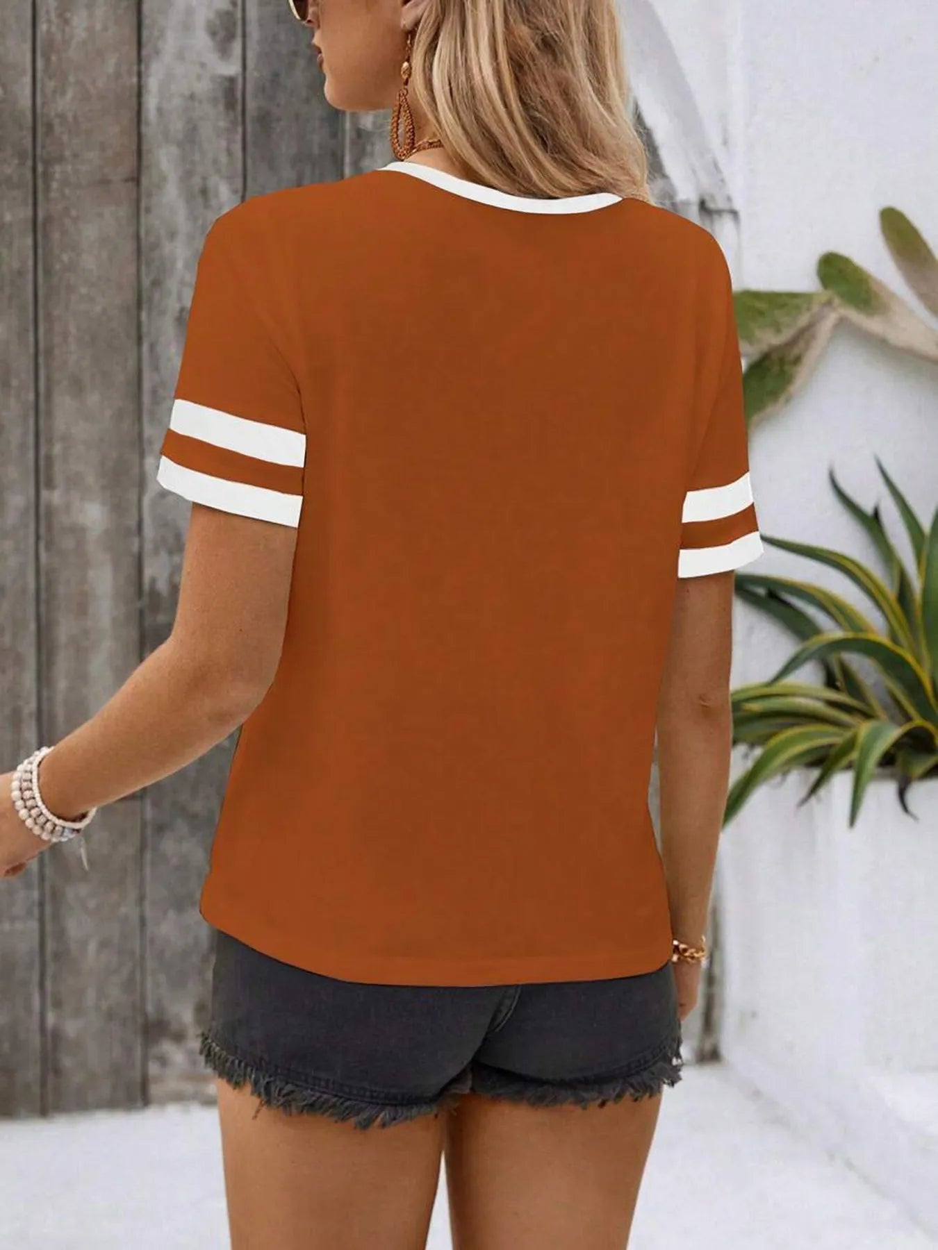 Striped Short Sleeve Half Zip Top-Nordavory