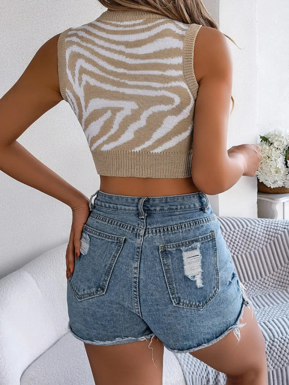 Cutout Animal Print Round Neck Tank-Nordavory