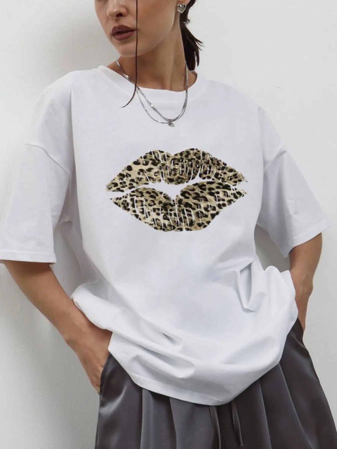 Leopard Lips Round Neck Oversized T-Shirt-Nordavory