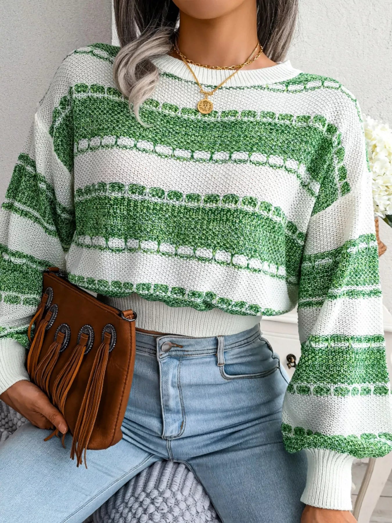 Color Block Round Neck Cropped Sweater-Nordavory