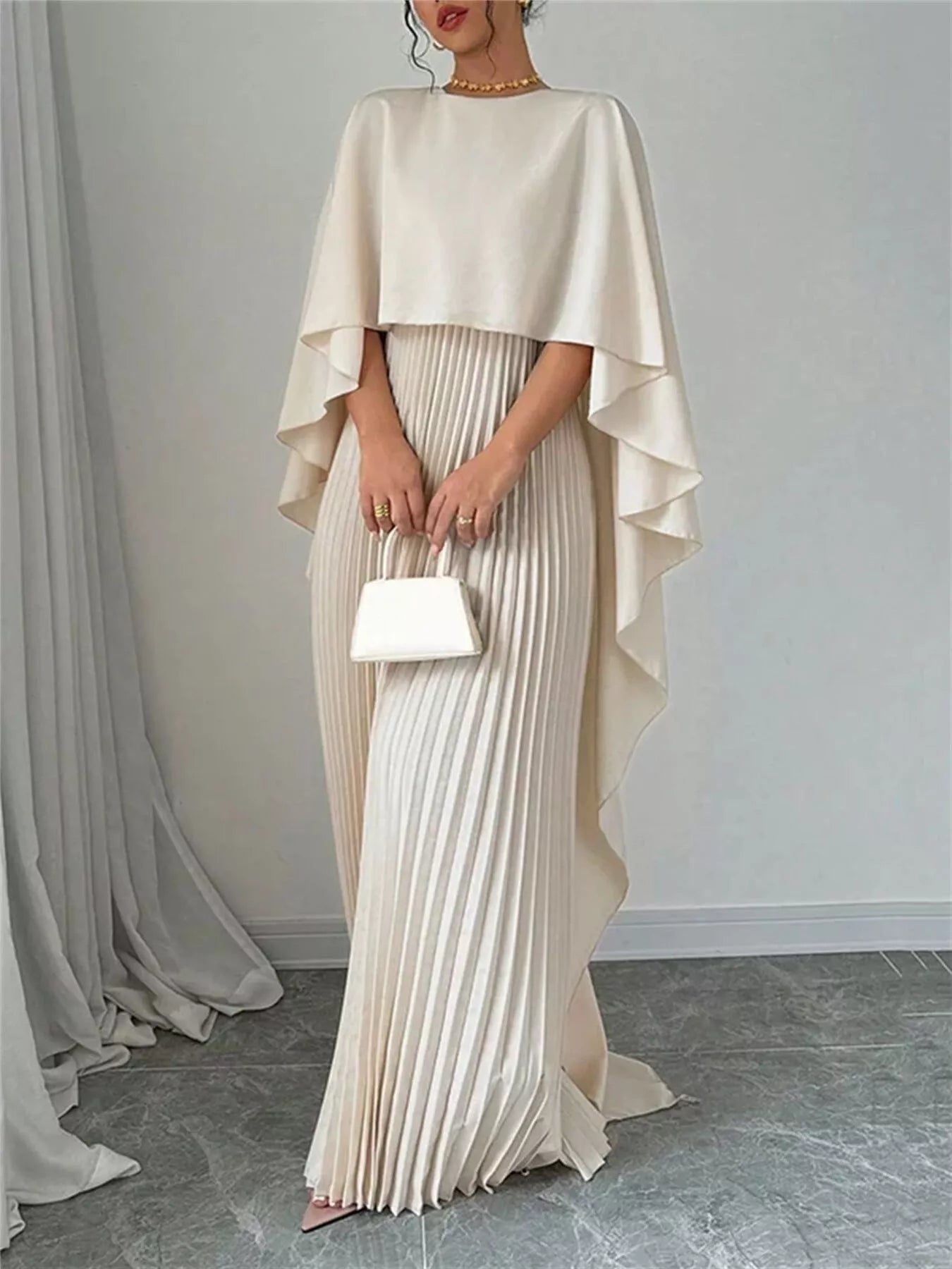 Cape Pleated Maxi Dress-Nordavory