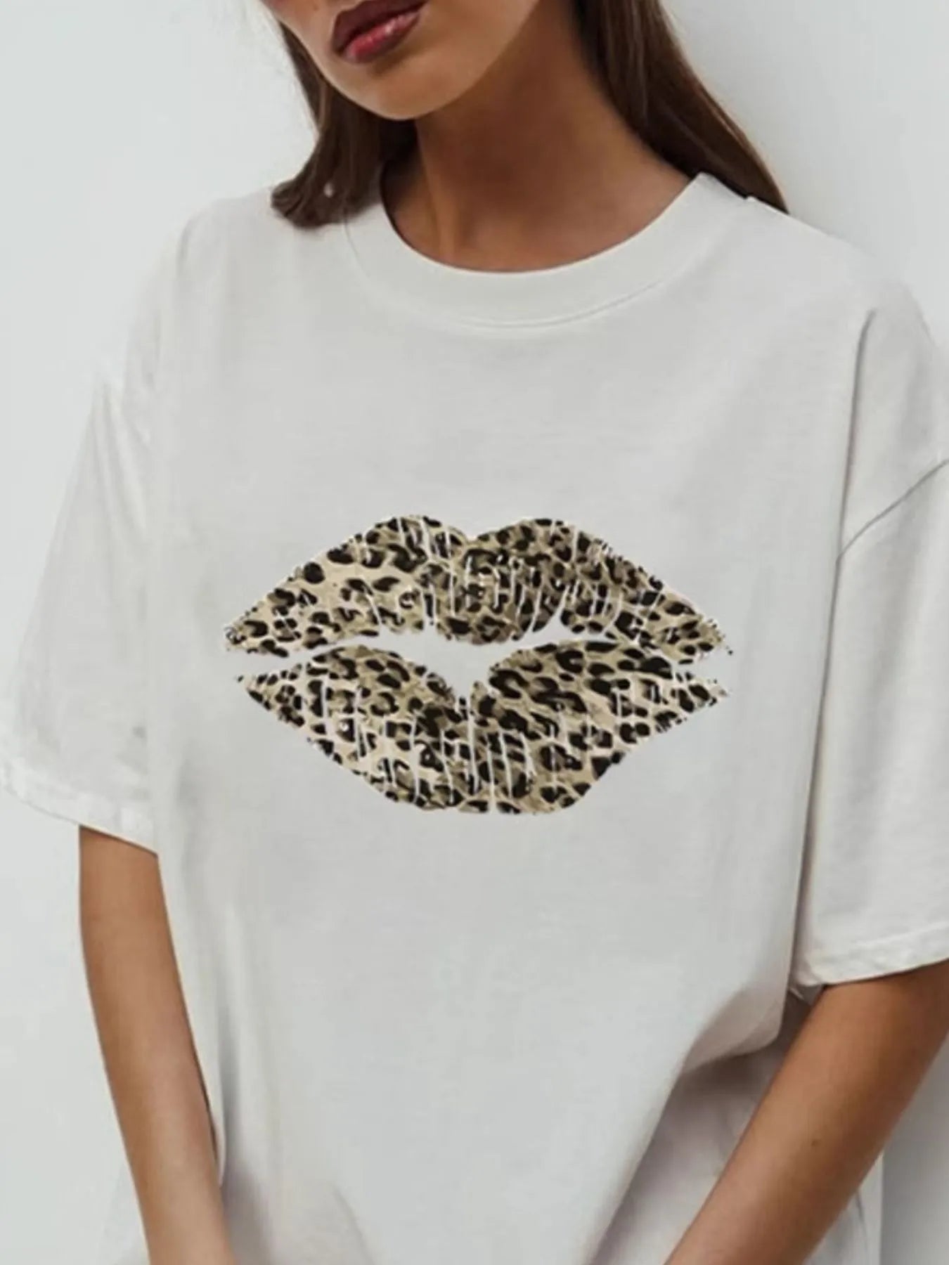 Leopard Lips Round Neck Oversized T-Shirt-Nordavory