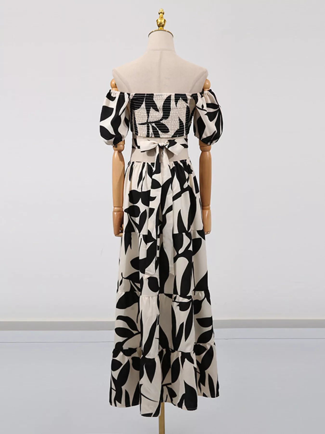 Off-Shoulder Cutout Leaf Print Maxi Dress-Nordavory