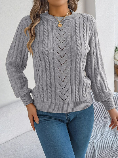 Cable-Knit Round Neck Sweater-Nordavory