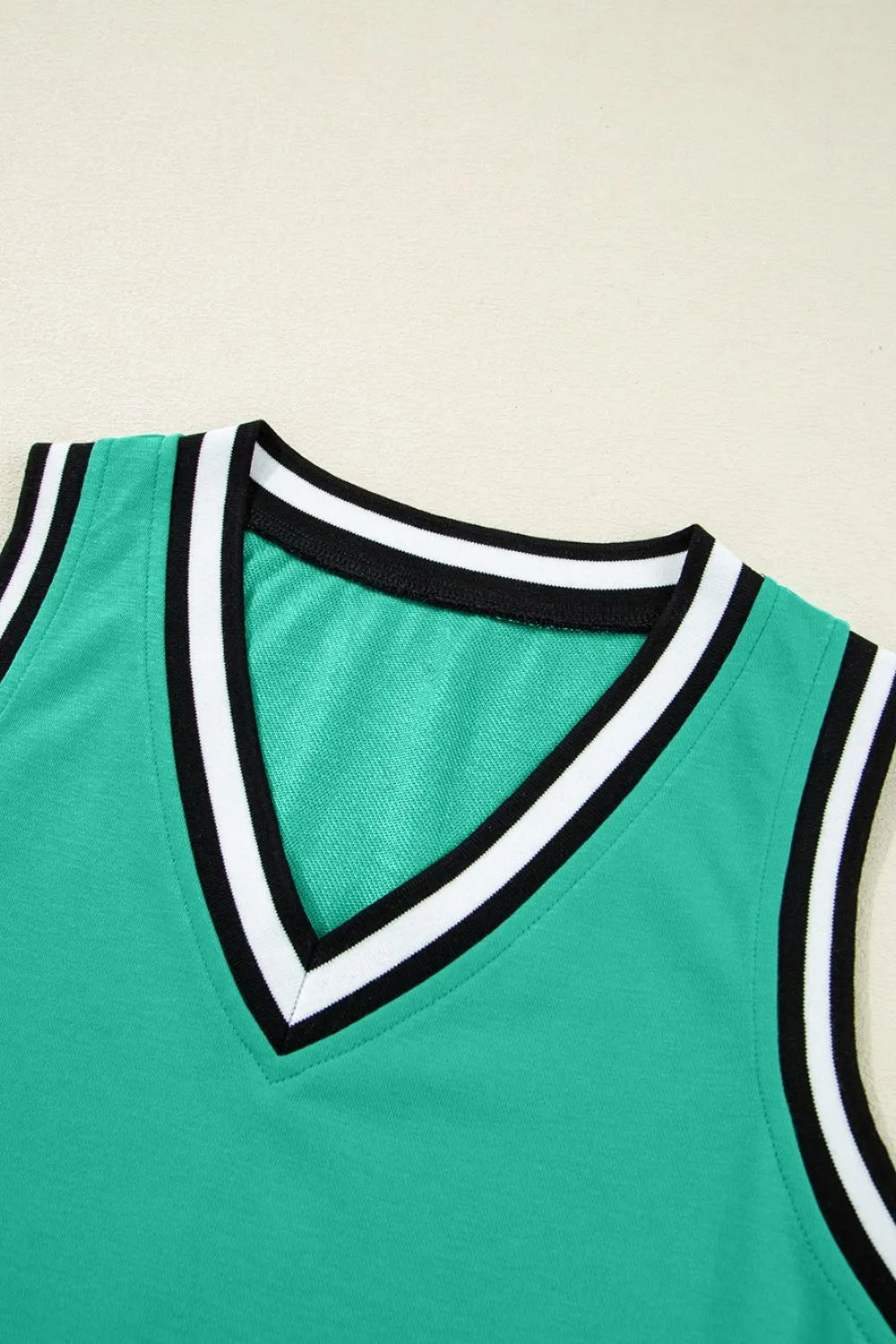 Color Contrast Trim V Neck Shift Sleeveless Mini Dress-Nordavory
