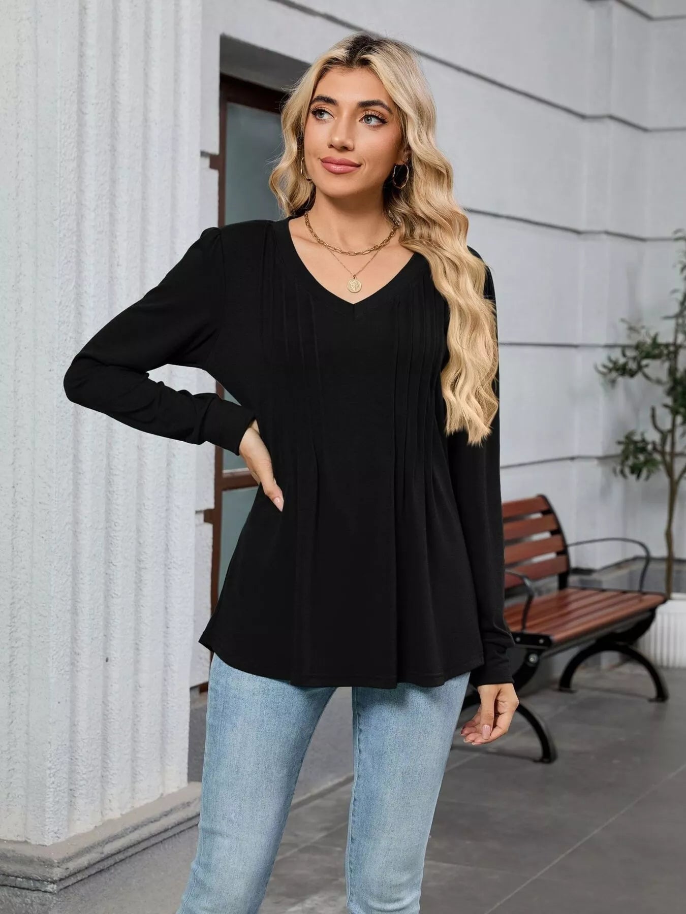 V-Neck Long Sleeve Relaxed Fit T-Shirt-Nordavory
