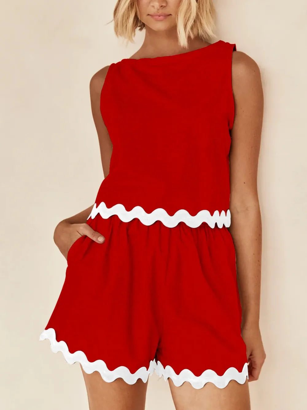 Contrast Trim Round Neck Tank and Shorts Set-Nordavory