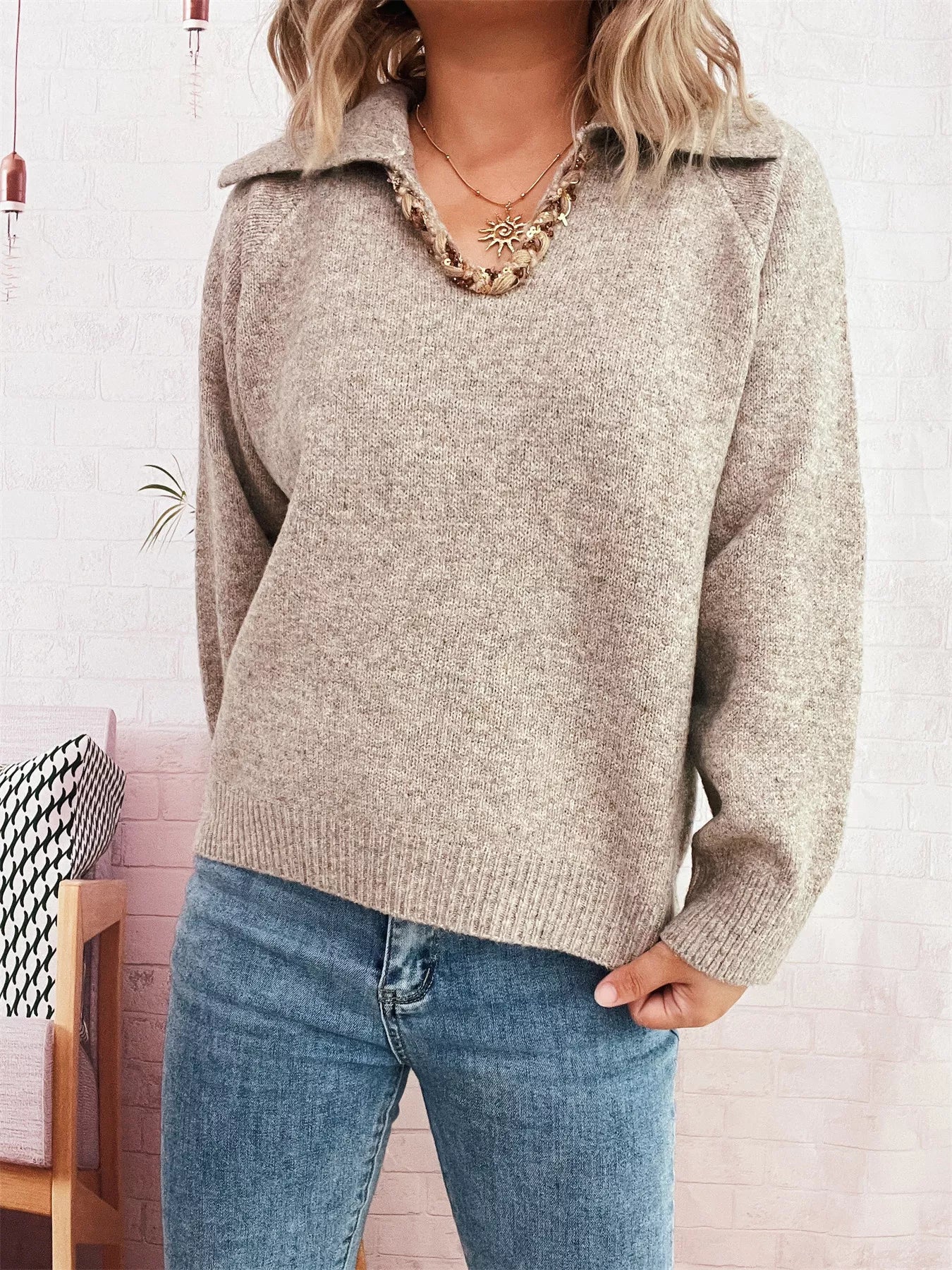 Ribbed Hem Raglan Sleeve Sweater-Nordavory