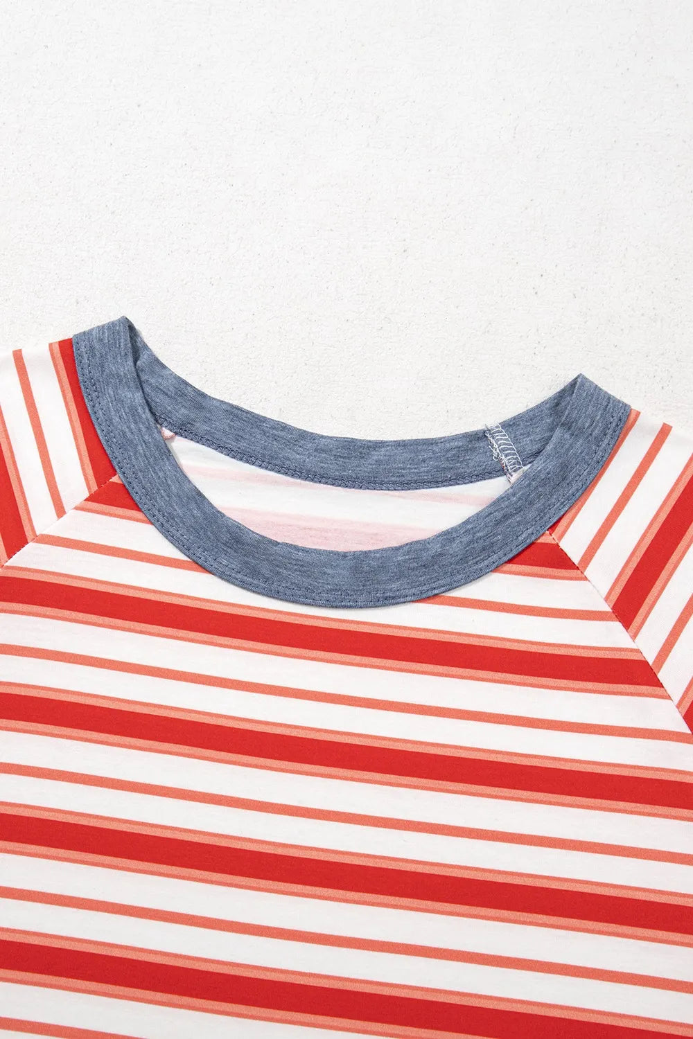 Stripe Print Contrast Collar Raglan Sleeve T Shirt-Nordavory