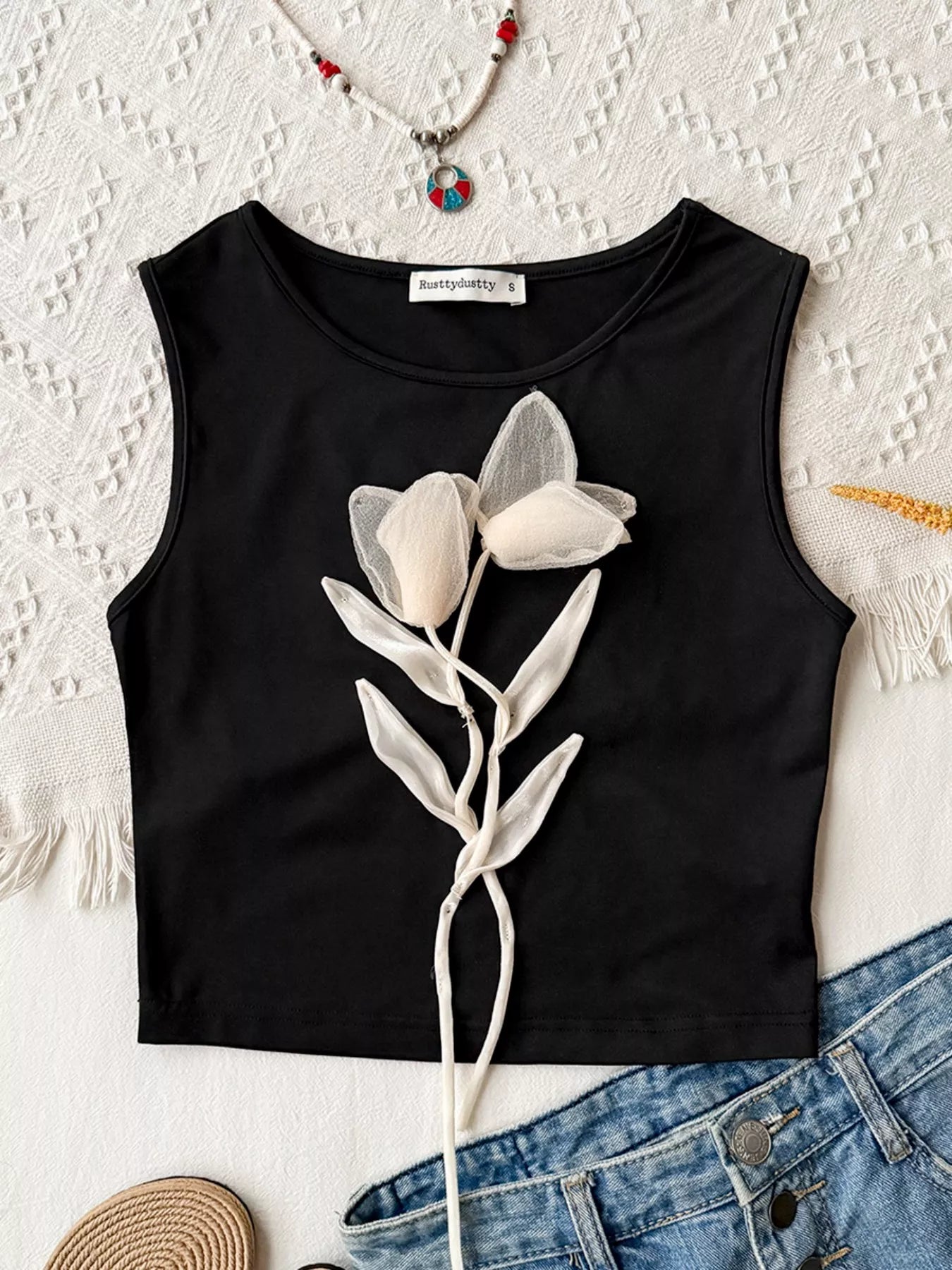 Floral Applique Round Neck Tank Top-Nordavory