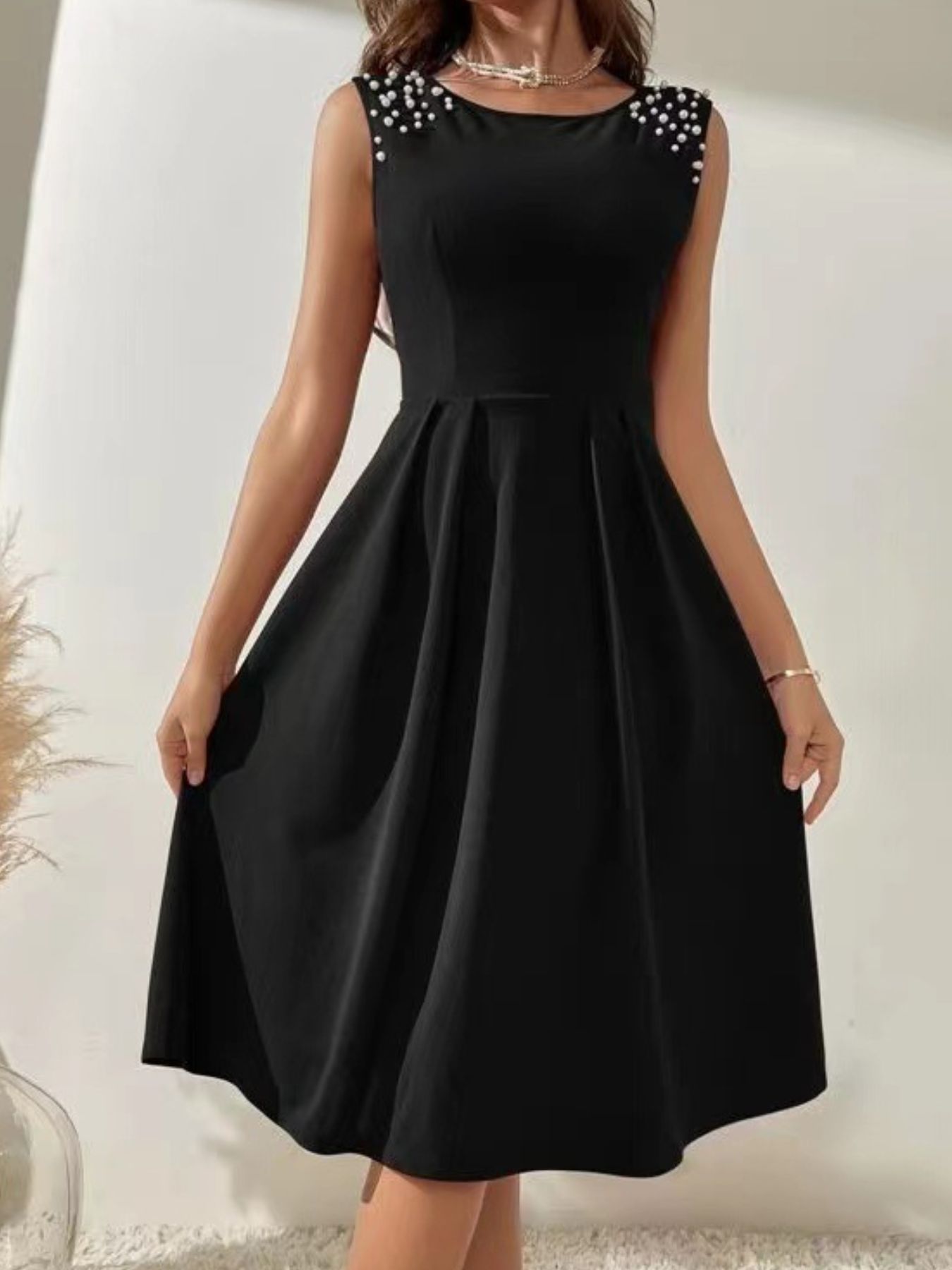 Pearl Detail Sleeveless Midi Dress-Nordavory