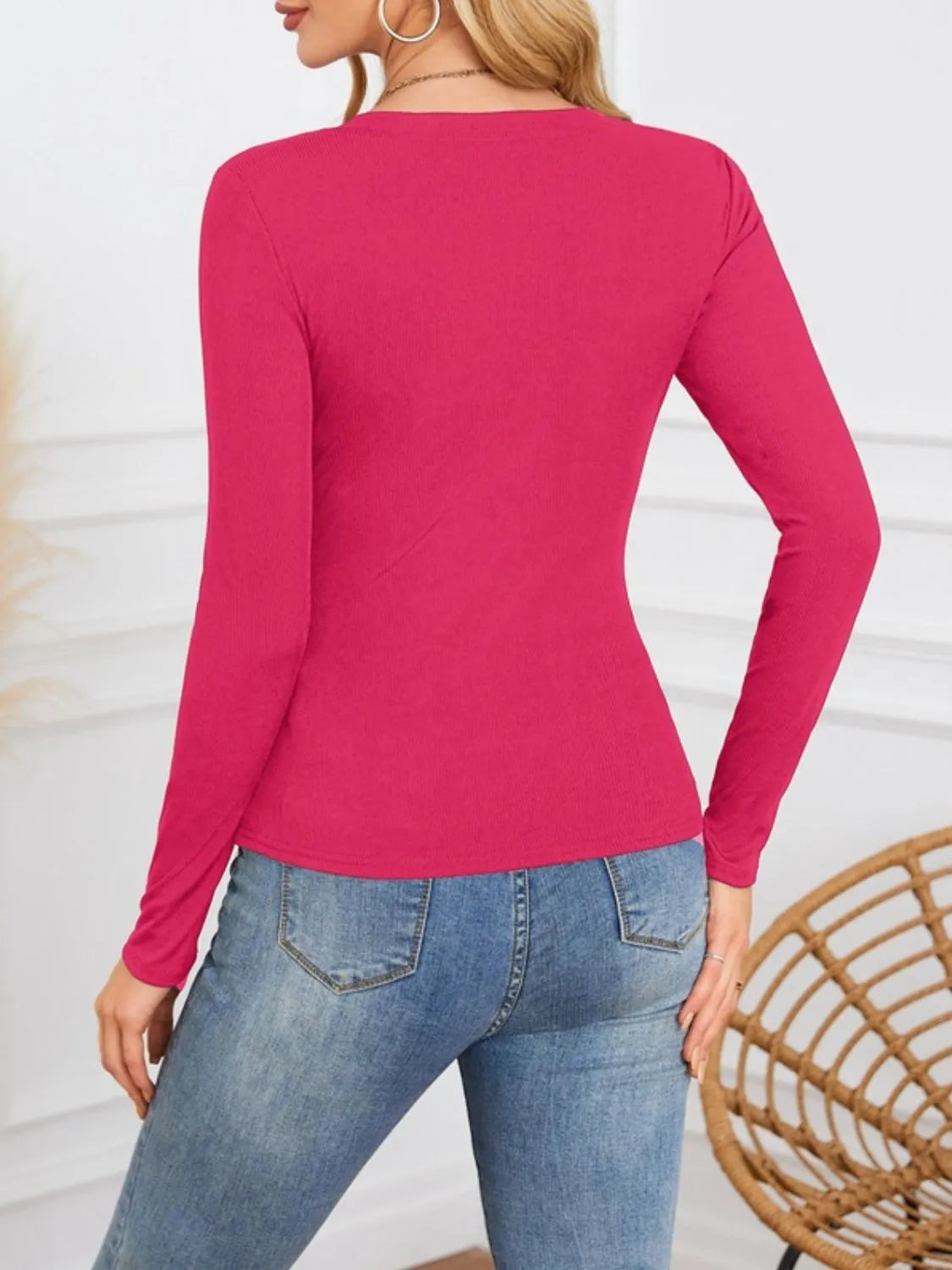 Notched Long Sleeve T-Shirt-Nordavory