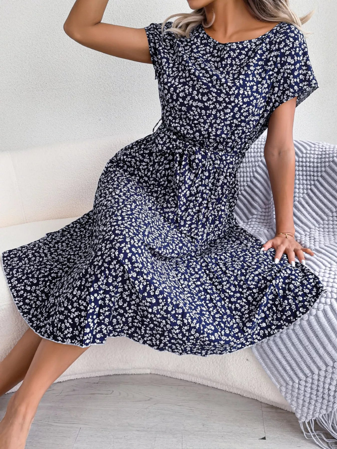 Floral Print Pleated Midi Dress with Belt-Nordavory