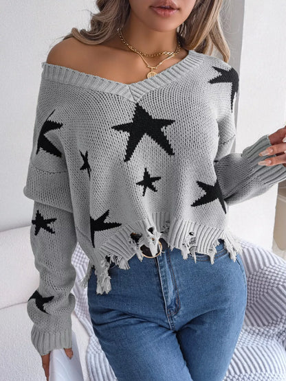Star Pattern V-Neck Distressed Sweater-Nordavory