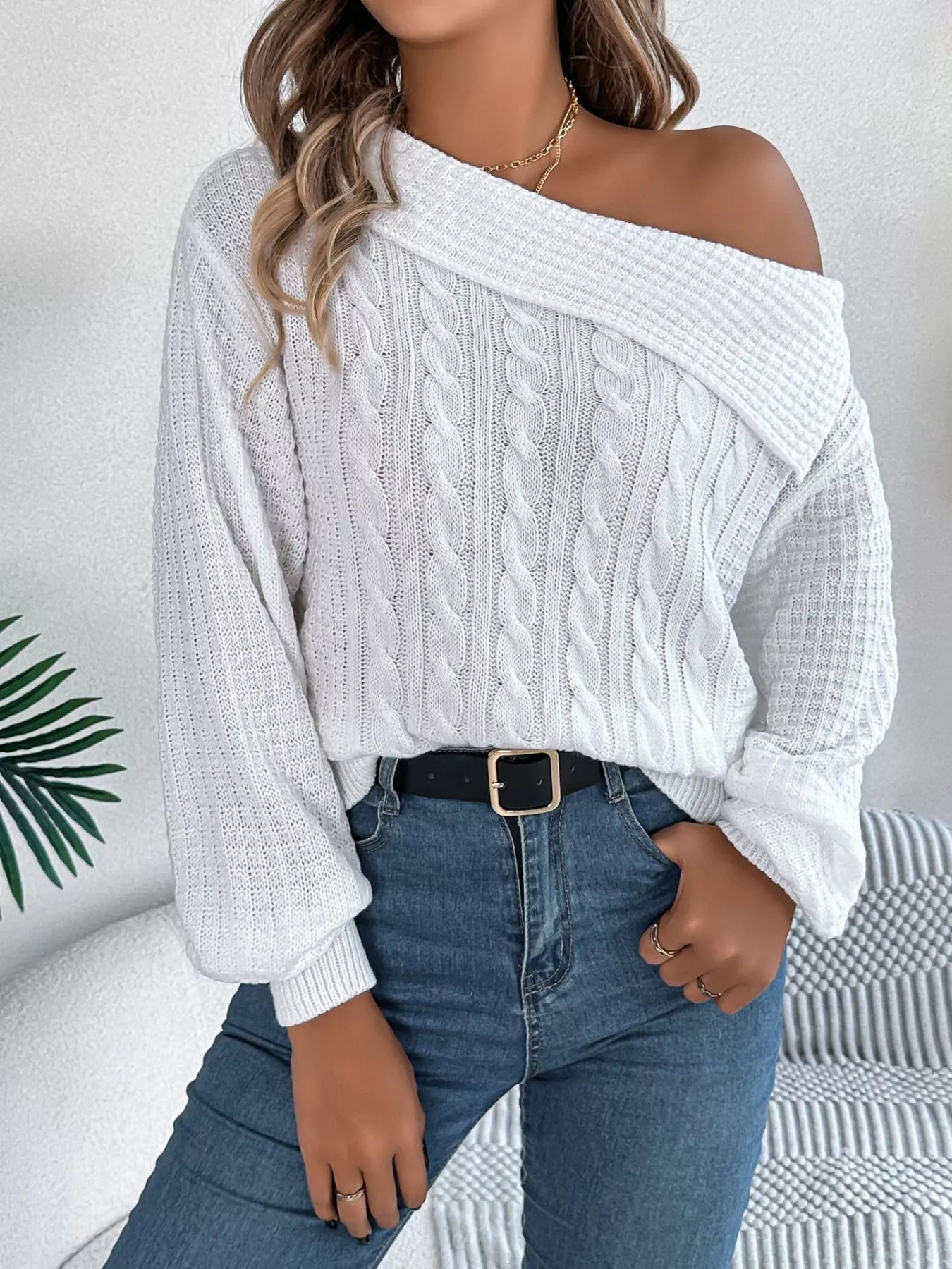 Off-Shoulder Cable Knit Sweater-Nordavory