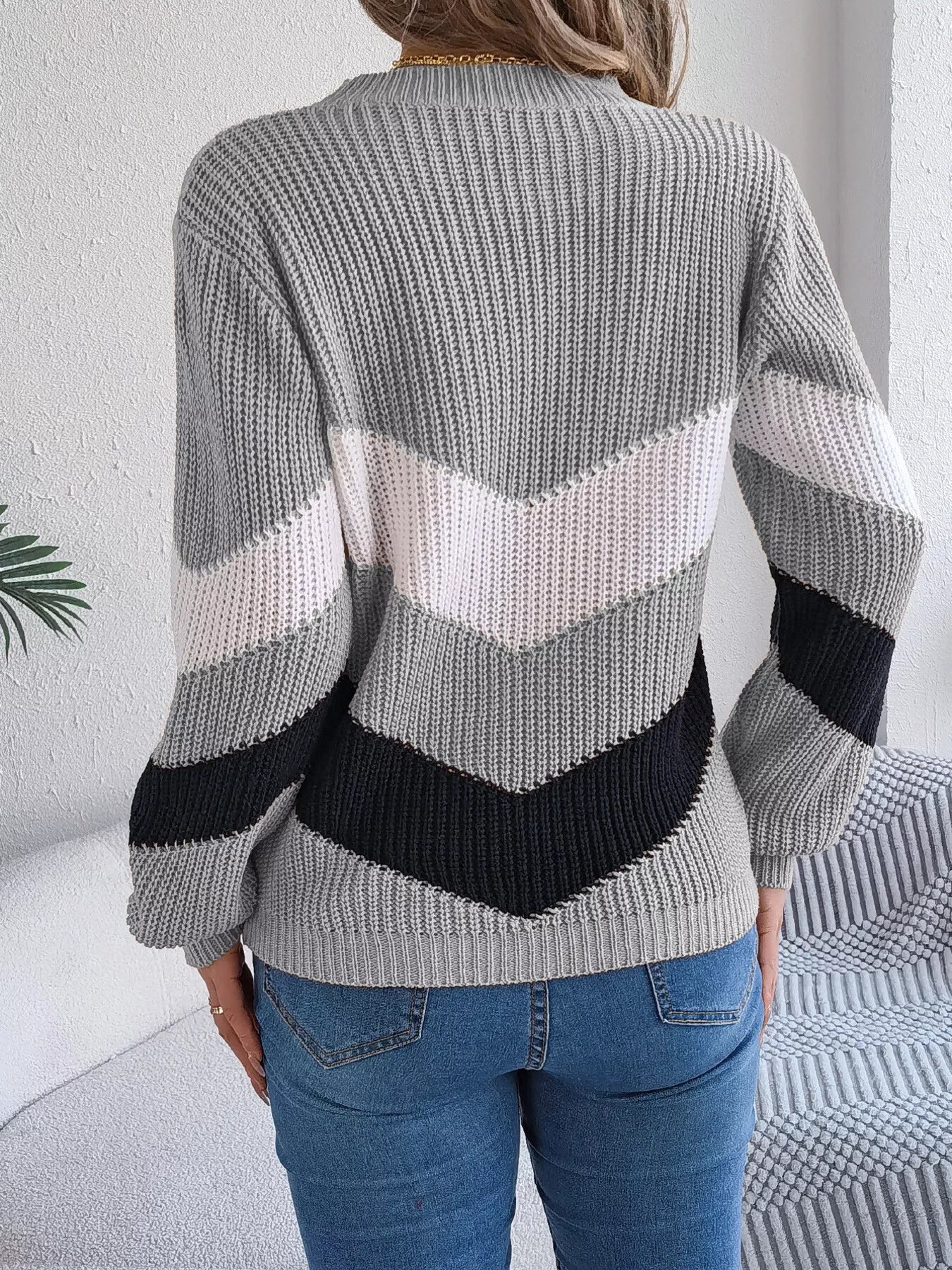 Chevron Stripe Color Block Round Neck Sweater-Nordavory