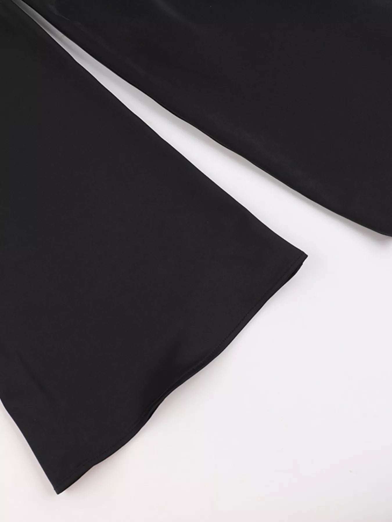 Elegant Mini Dress with Fare Sleeves-Nordavory