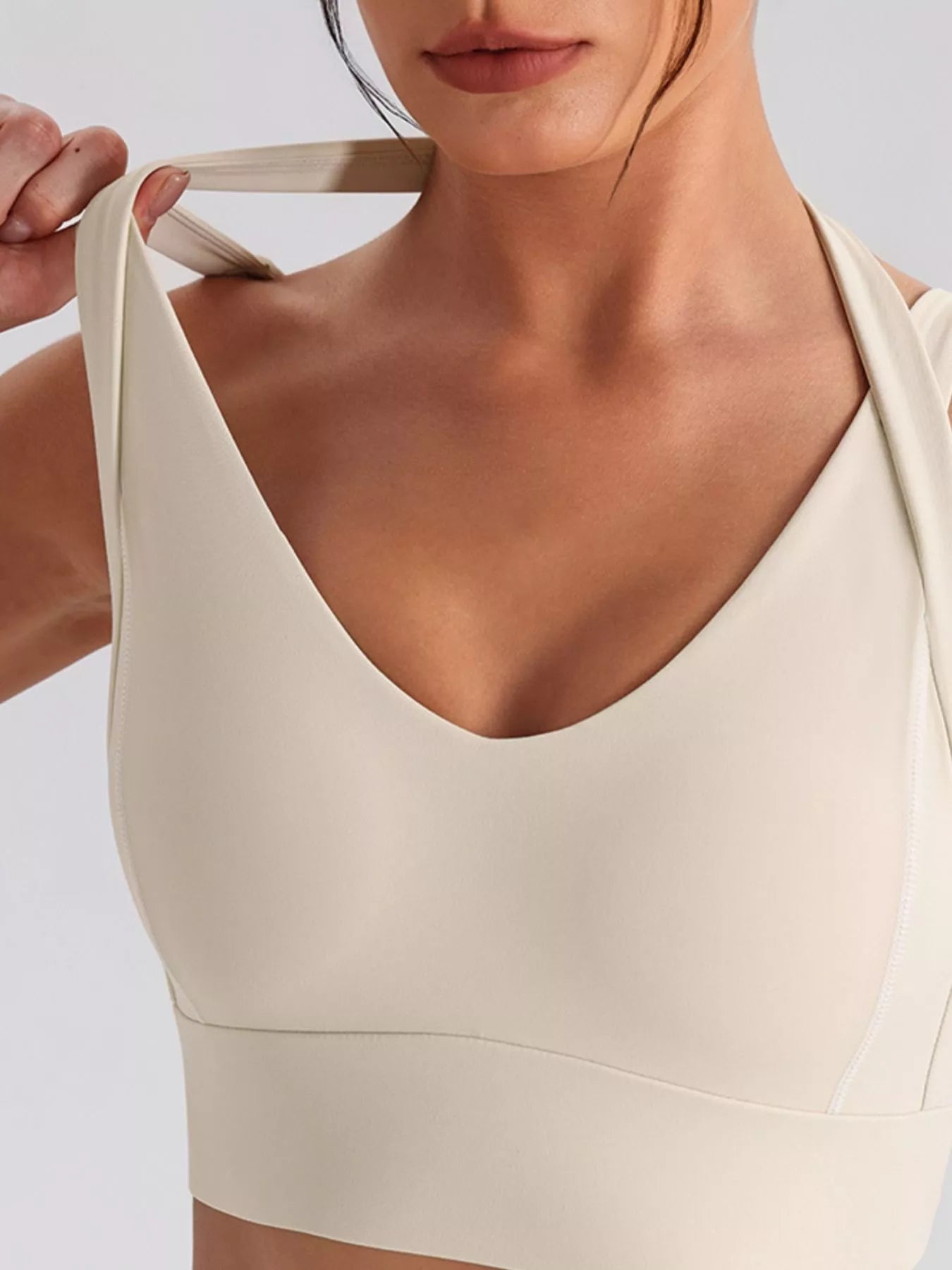 Seamless Criss-Cross V-Neck Tank and Leggings Active Set – image 5