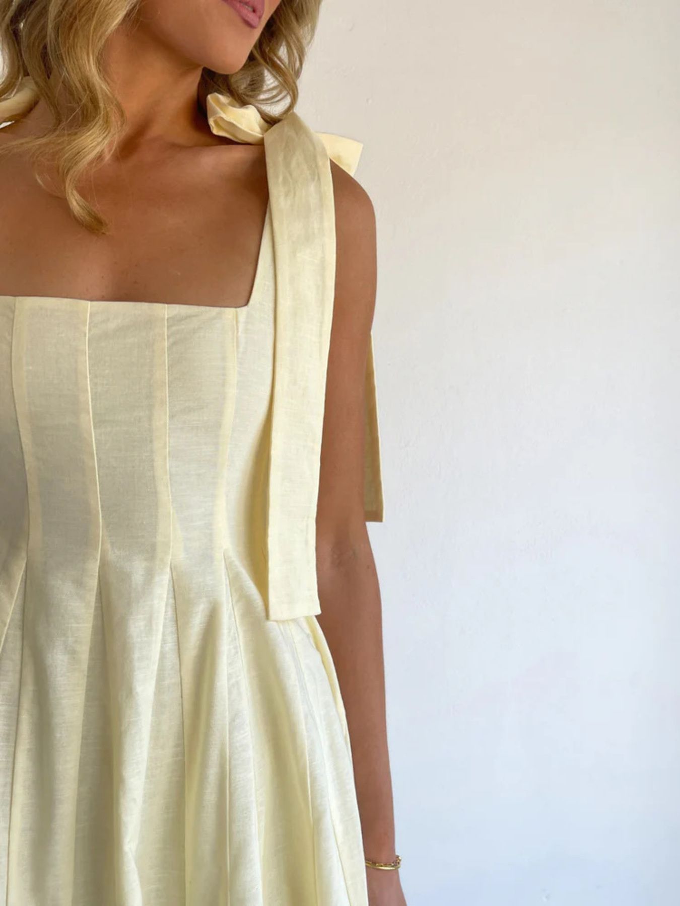 Gradient Tie Shoulder Maxi Dress-Nordavory