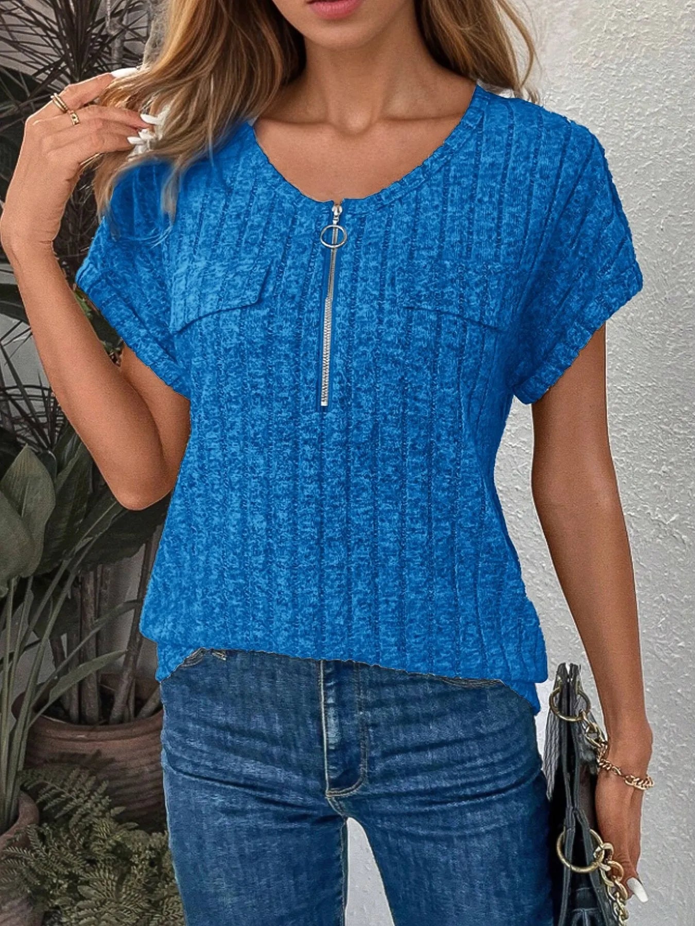Zip-Front Short Sleeve T-Shirt-Nordavory