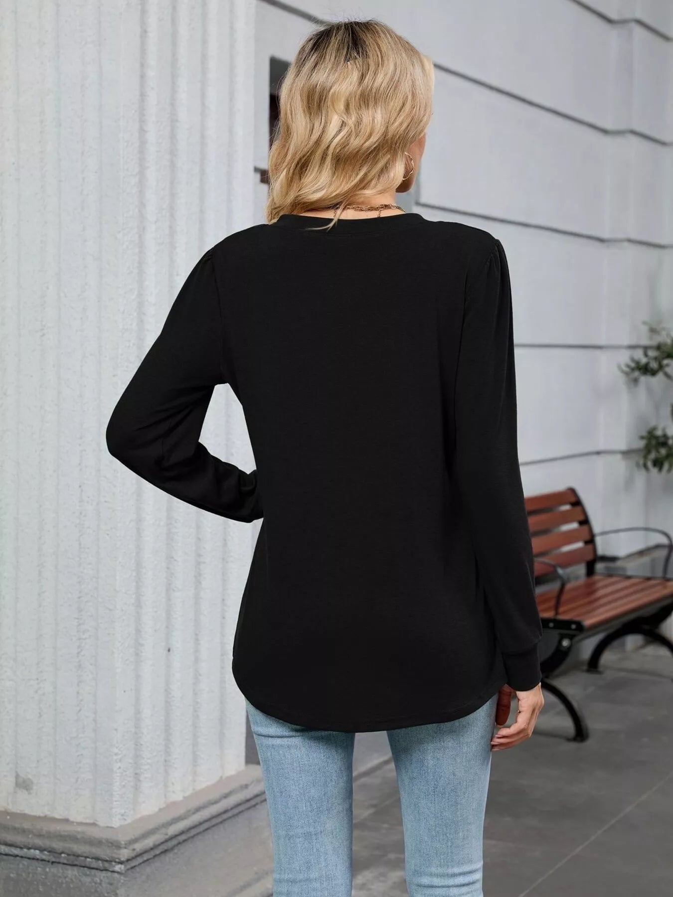 V-Neck Long Sleeve Relaxed Fit T-Shirt-Nordavory