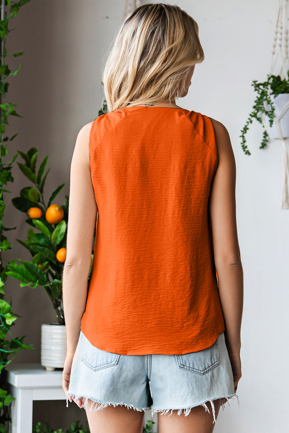 Knot Detail V-Neck Tank-Nordavory