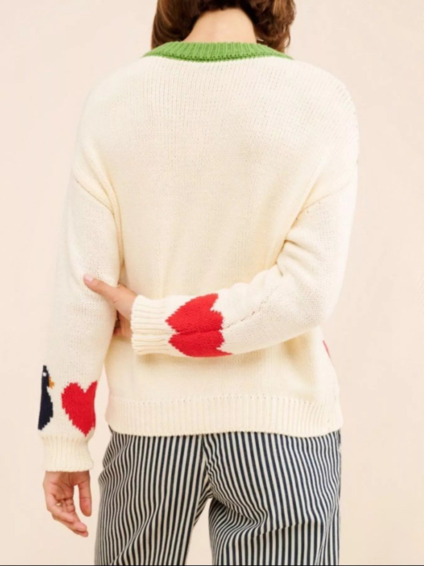 Swan Heart Pattern Round Neck Sweater-Nordavory