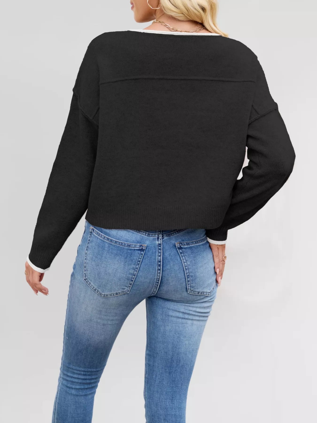 Round Neck Dropped Shoulder Sweater-Nordavory
