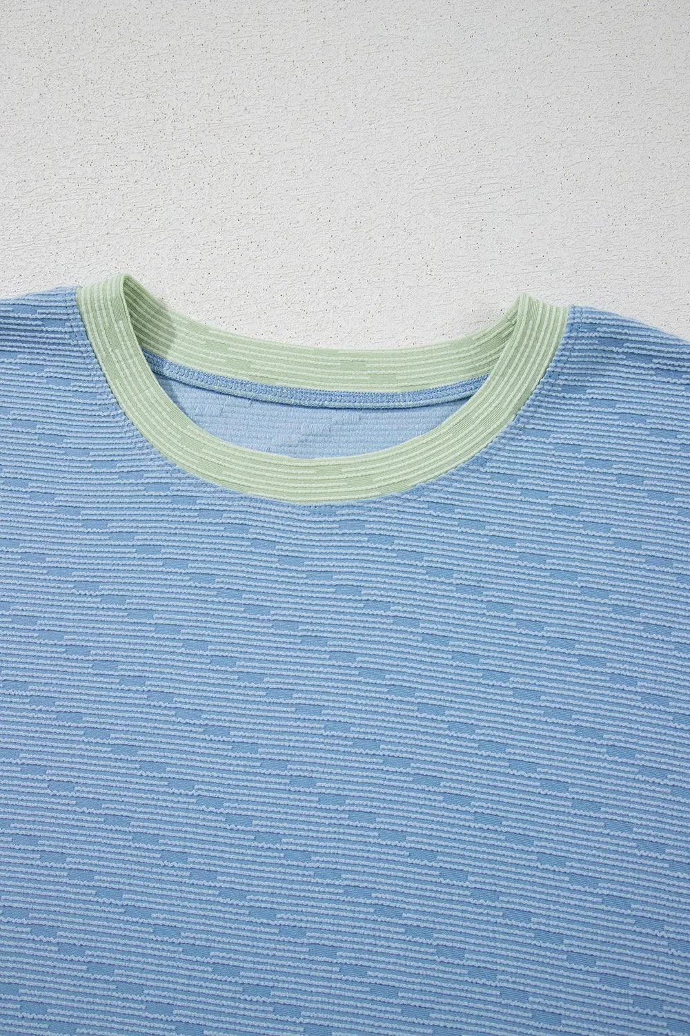 Contrast Round Neck Top and Shorts Set-Nordavory