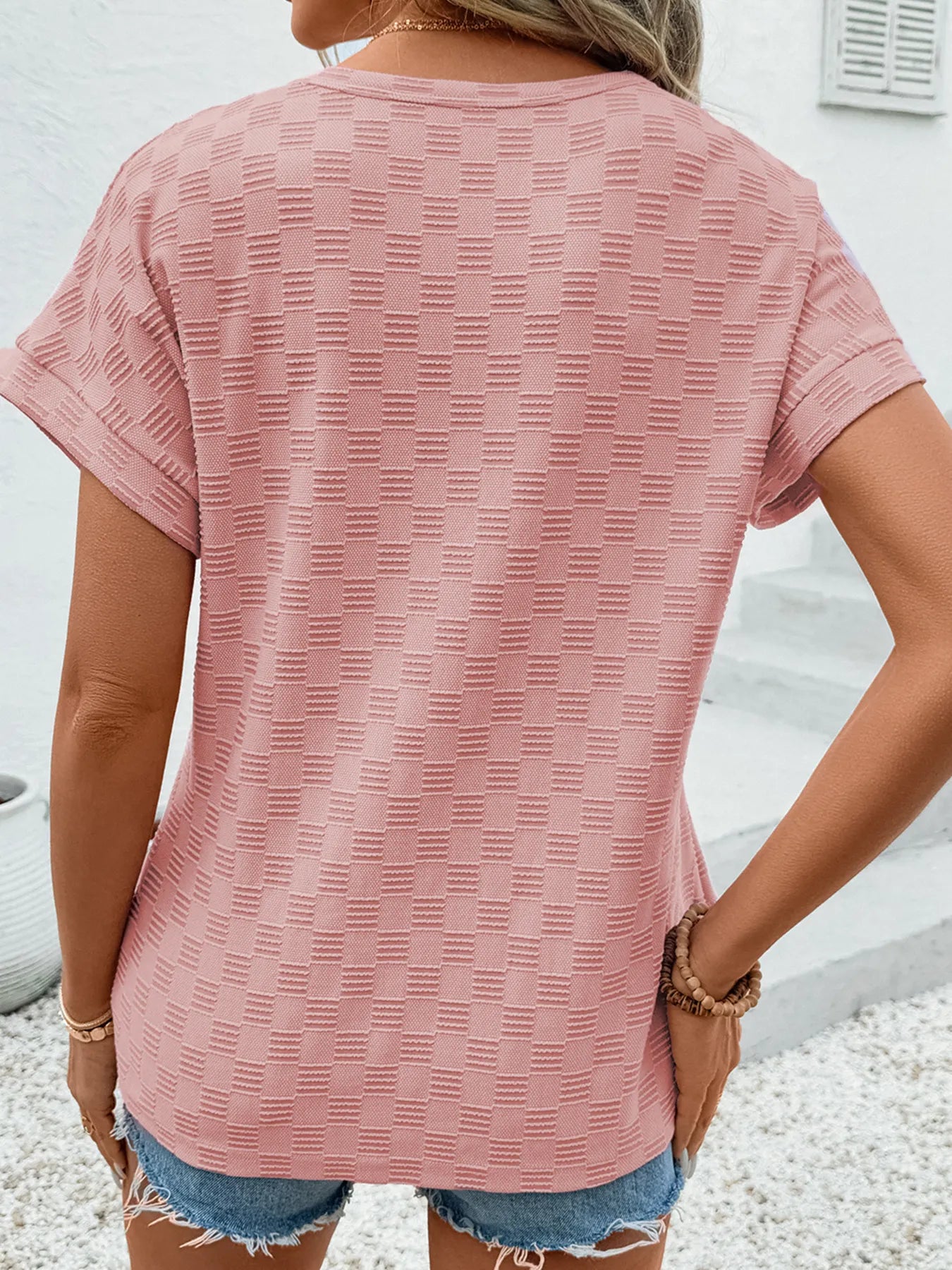Checkered Textured Round Neck T-Shirt-Nordavory
