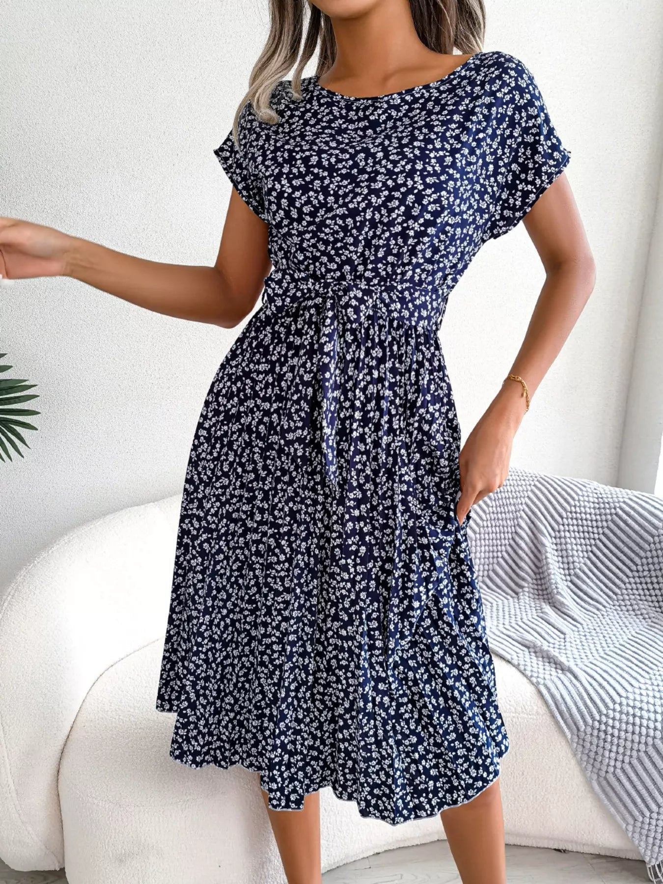 Floral Print Pleated Midi Dress with Belt-Nordavory