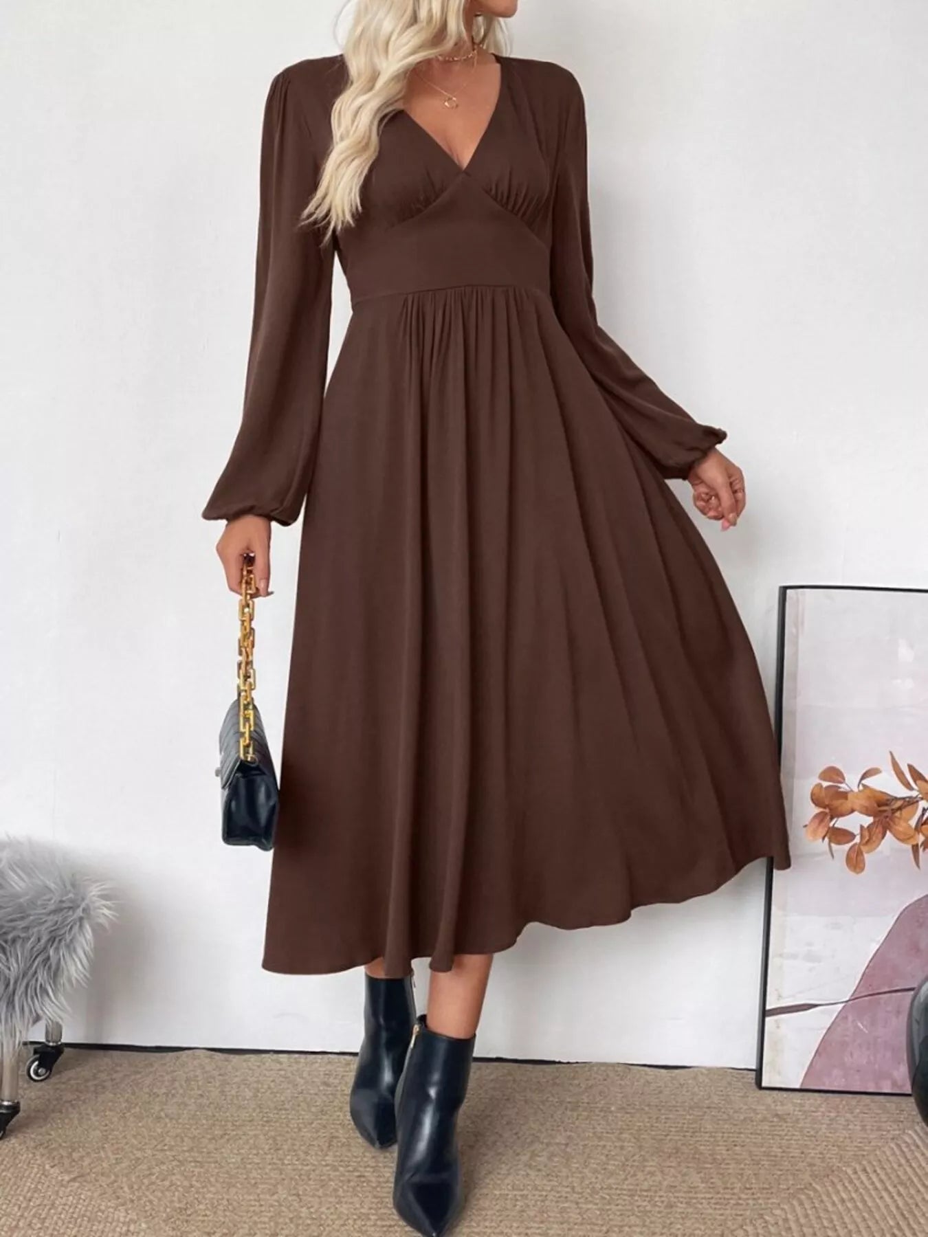 V-Neck Balloon Sleeve Midi Dress-Nordavory