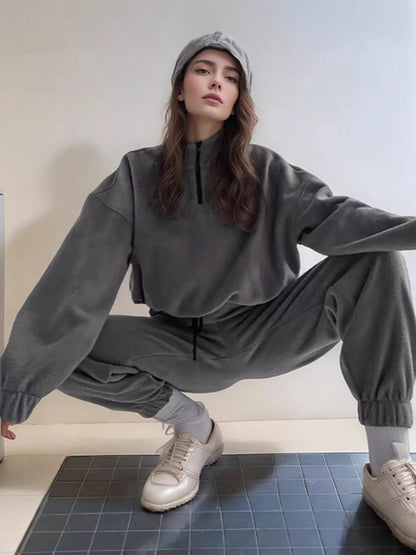 Quarter Zip Sweatshirt and Pants Set-Nordavory