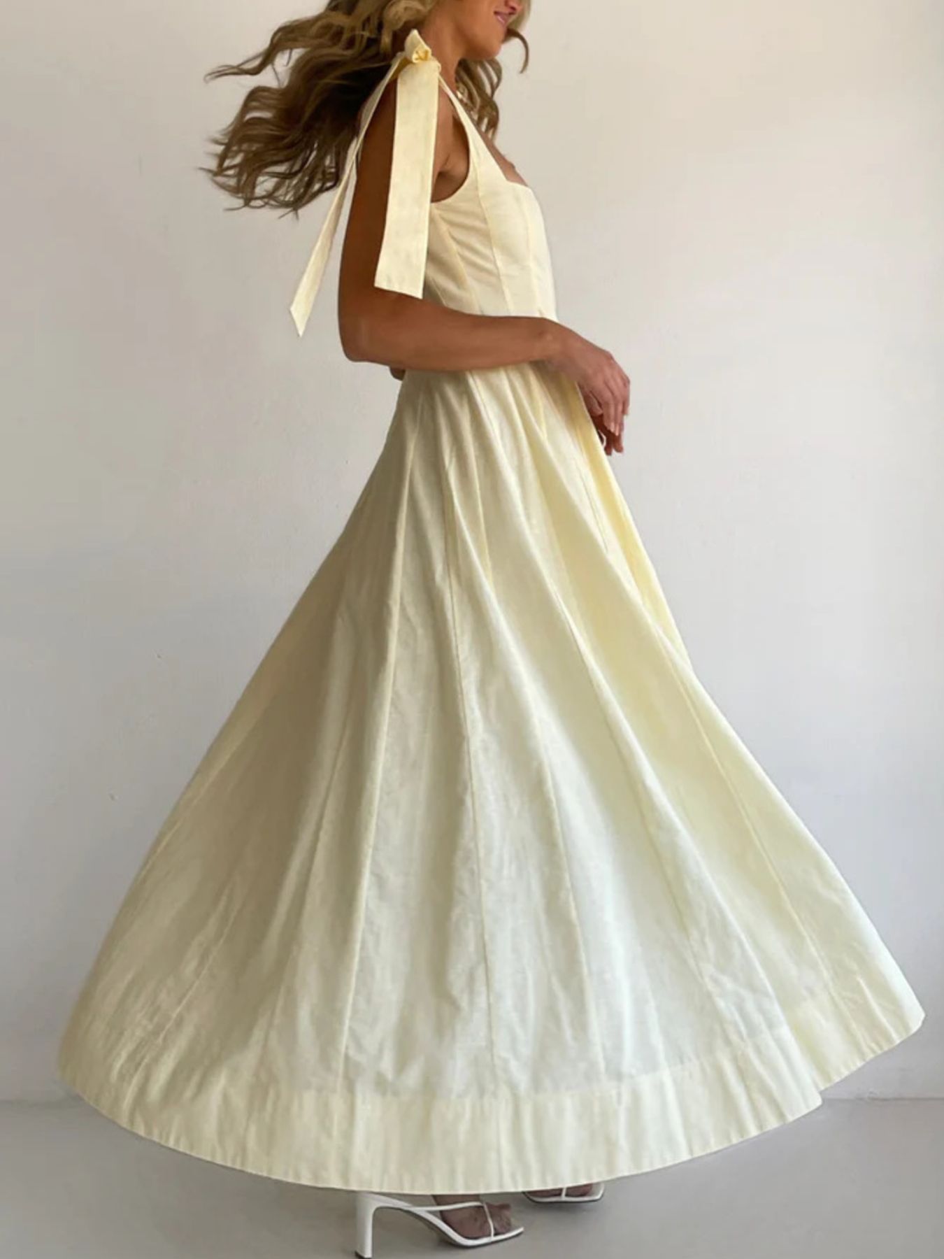 Gradient Tie Shoulder Maxi Dress-Nordavory