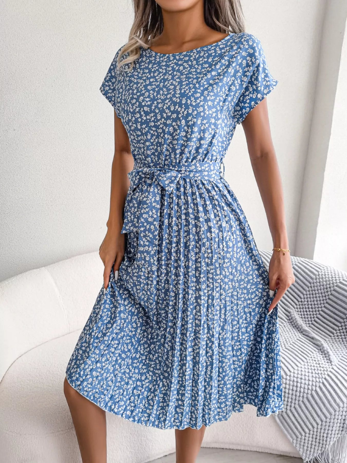 Floral Print Pleated Midi Dress with Belt-Nordavory