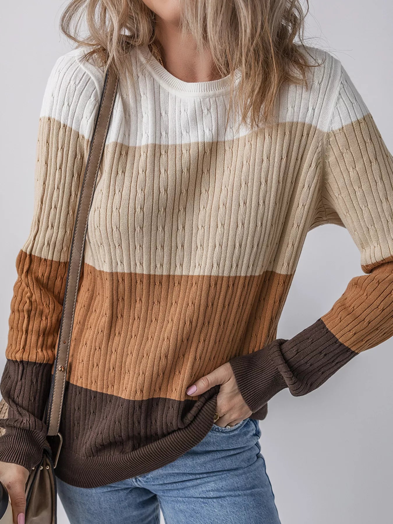 Colorblock Cable Knit Round Neck Sweater-Nordavory