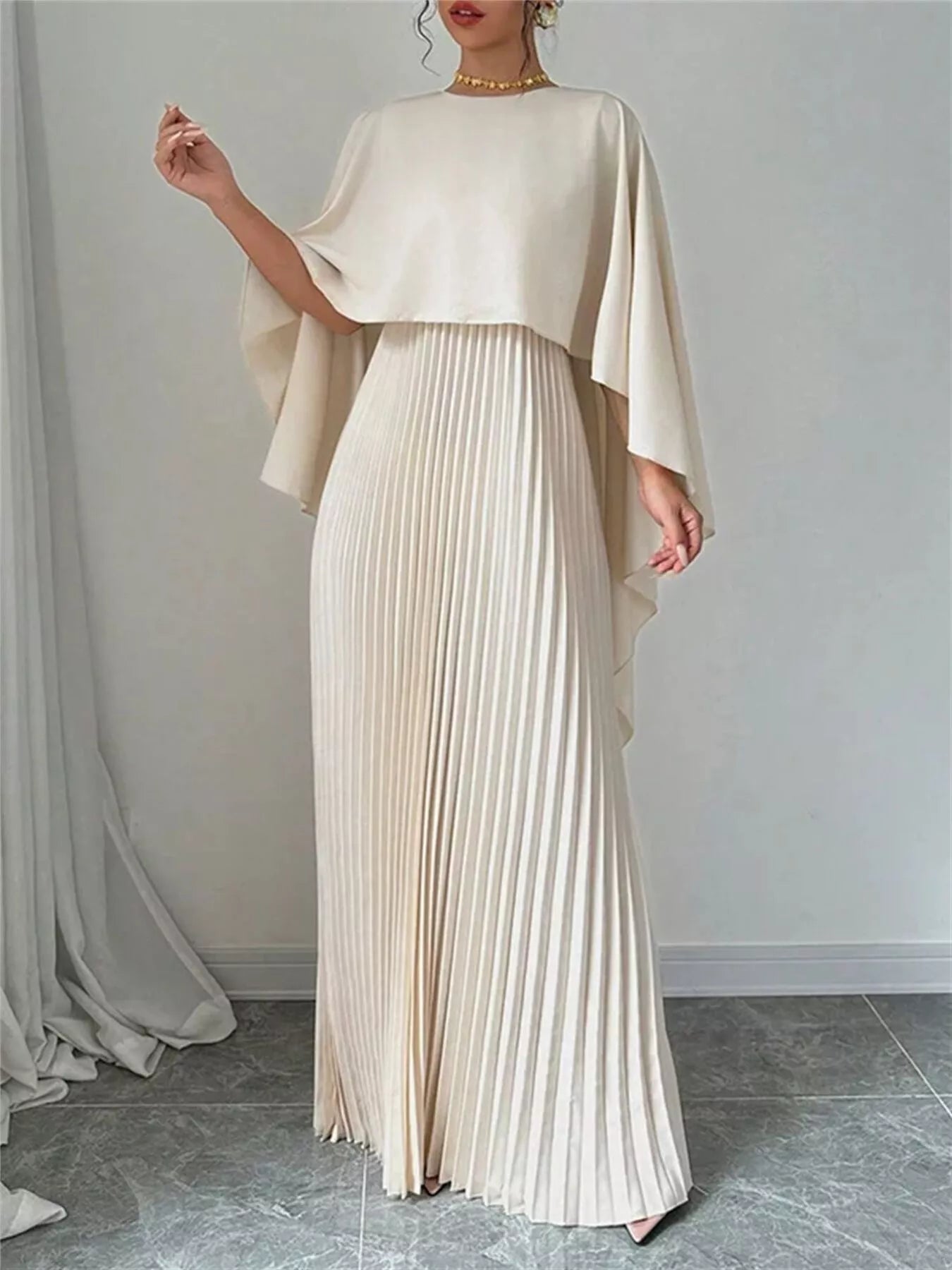 Cape Pleated Maxi Dress-Nordavory