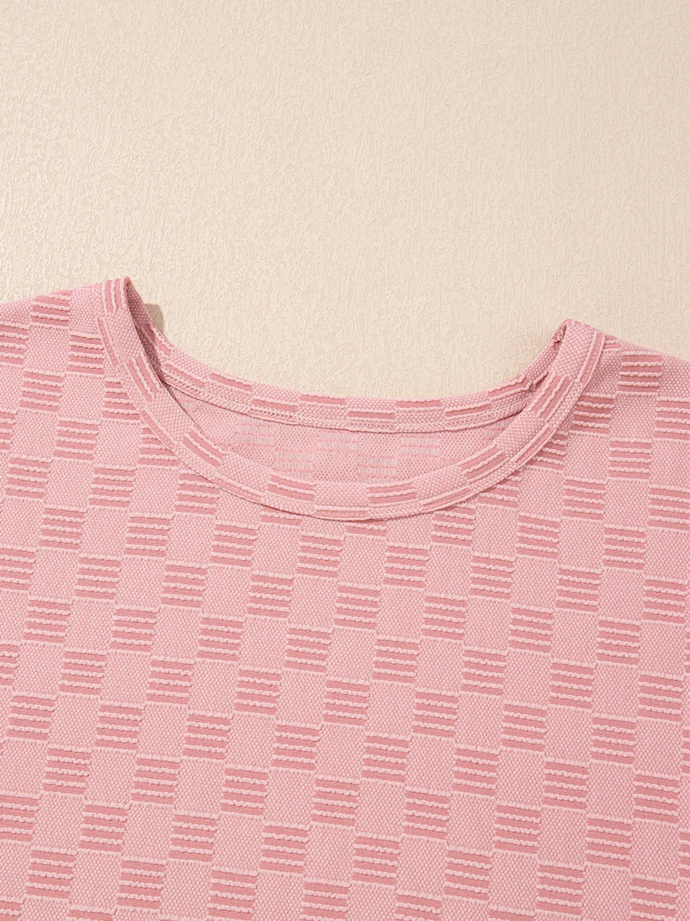 Checkered Textured Round Neck T-Shirt-Nordavory
