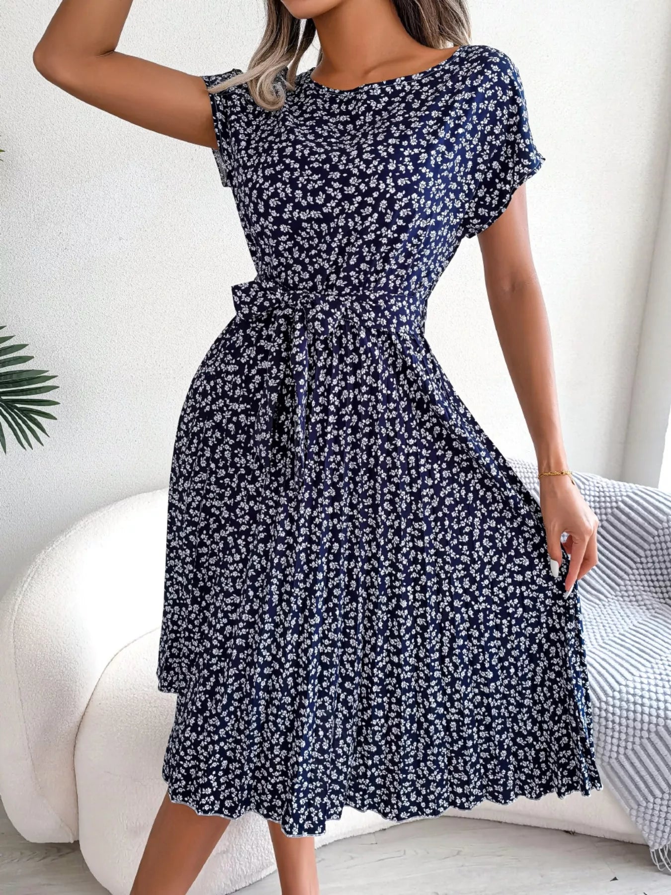 Floral Print Pleated Midi Dress with Belt-Nordavory